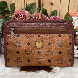 ⭐️MCM Germany Visetos Clutch